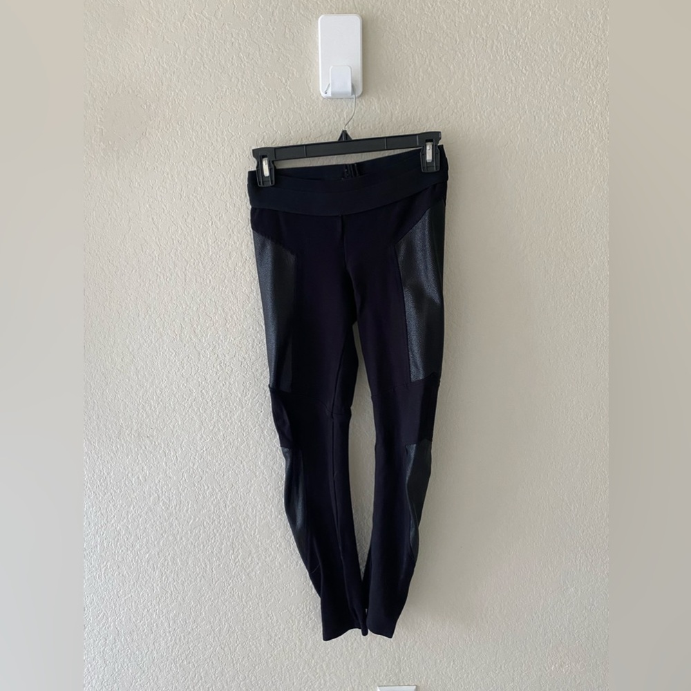 Bcbg leggings